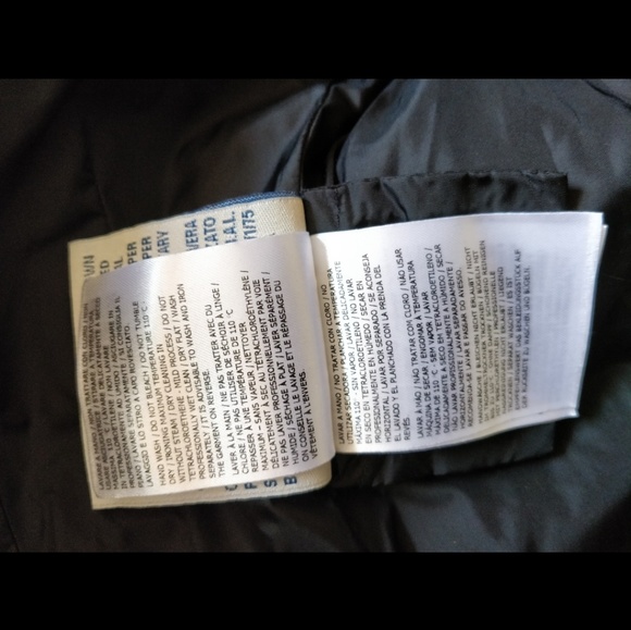 Authentic moncler coat size 0 moving sale - Picture 6 of 7